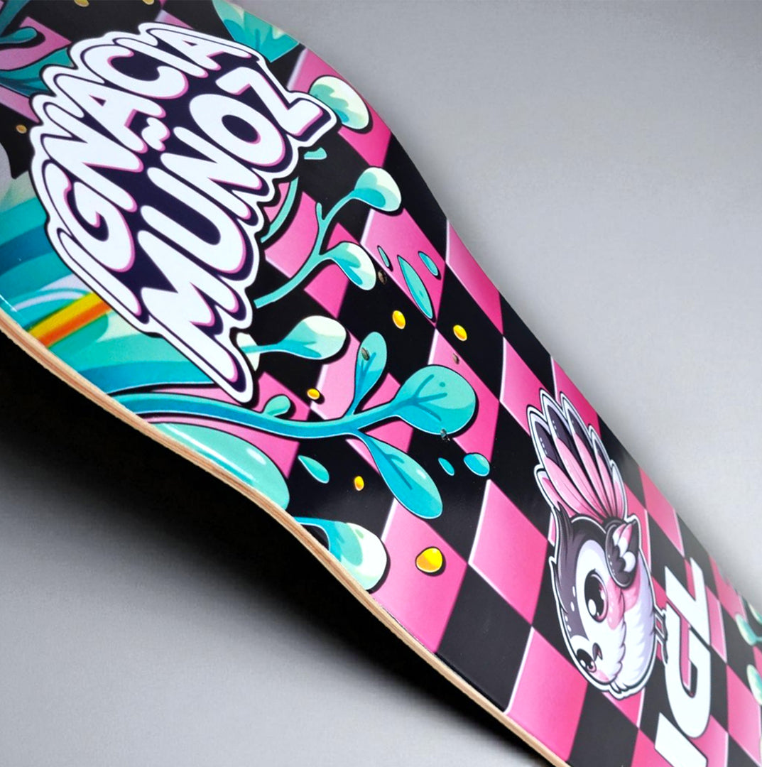 tabla de skate vista desde arriba con colores