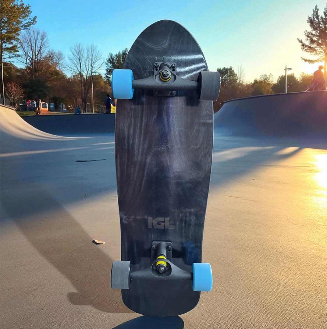 Tabla de surf skate en skatepark