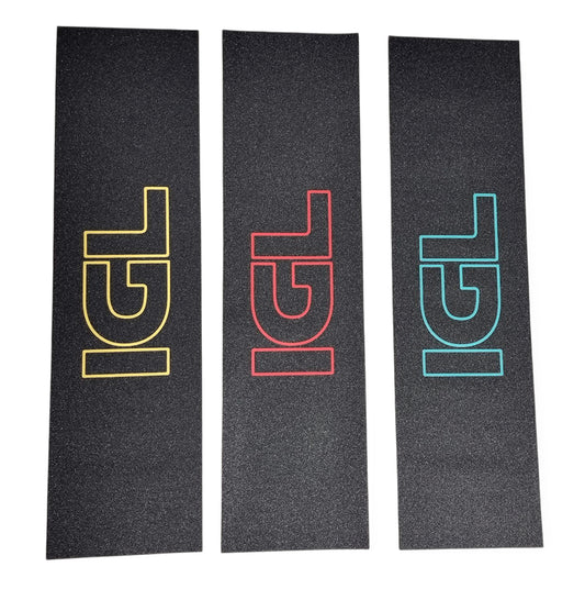Lijas de skate IGL con logo en colores amarillo, rojo y celeste.